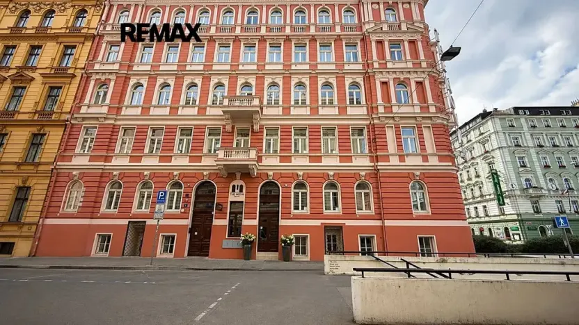 Pronájem restaurace, Praha - Nové Město, Koubkova, 159 m2