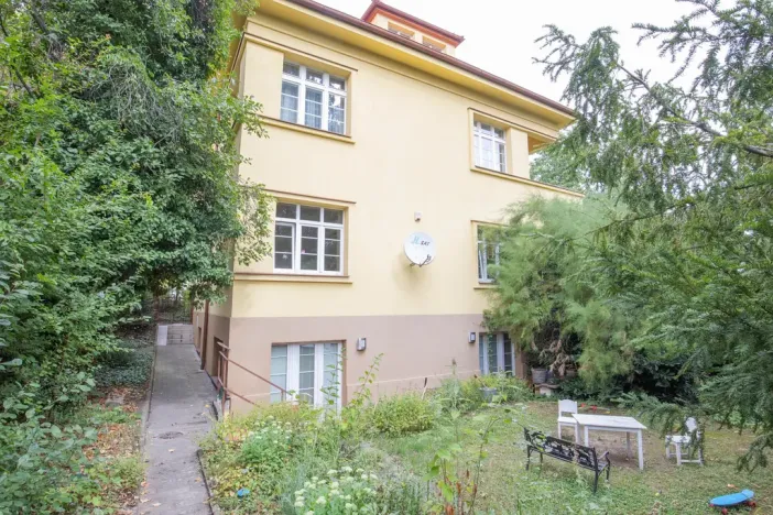 Pronájem bytu 2+1, Praha - Dejvice, Na Šťáhlavce, 76 m2
