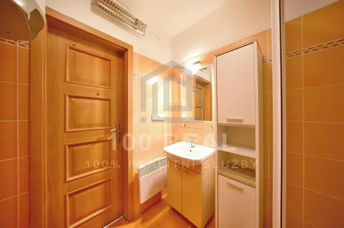 Pronájem bytu 1+1, Nové Město nad Metují, Kpt. Jaroše, 35 m2