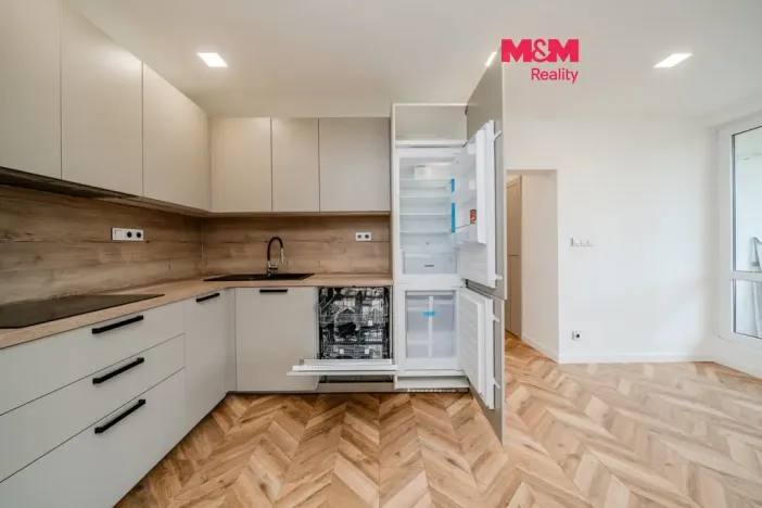 Prodej bytu 3+kk, Ostrava - Poruba, Aleše Hrdličky, 66 m2