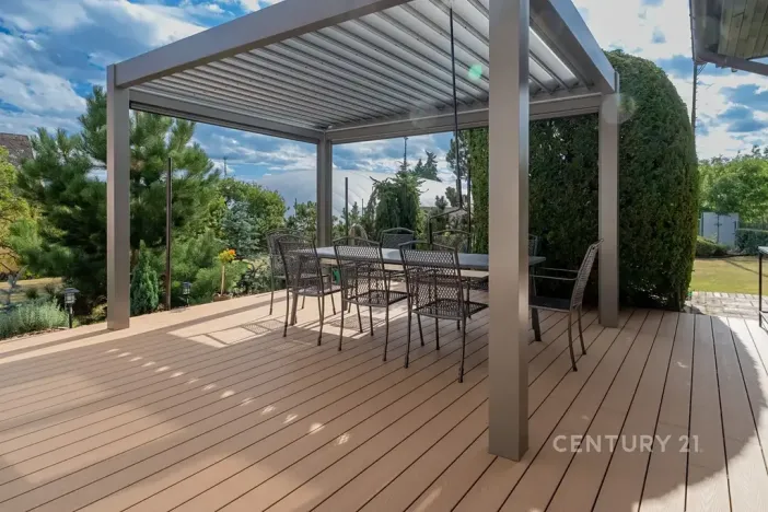 Pronájem bytu 4+1, Praha - Zbraslav, Pod urnovým hájem, 120 m2