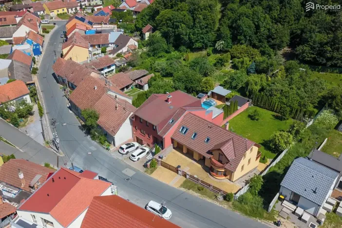 Prodej rodinného domu, Mokrá-Horákov, 365 m2