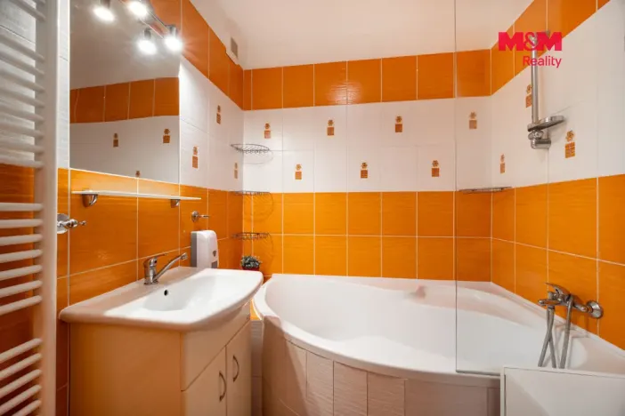 Prodej bytu 3+1, Třebařov, 76 m2