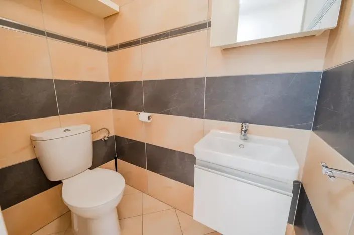 Prodej bytu 2+kk, Praha - Vysočany, Skloněná, 74 m2