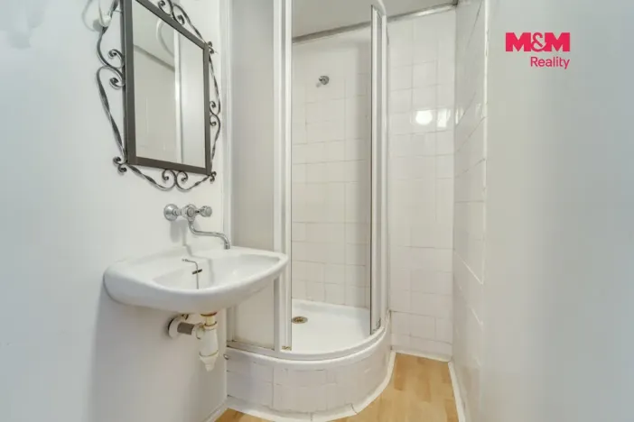 Prodej bytu 2+kk, Praha, Kozmíkova, 47 m2