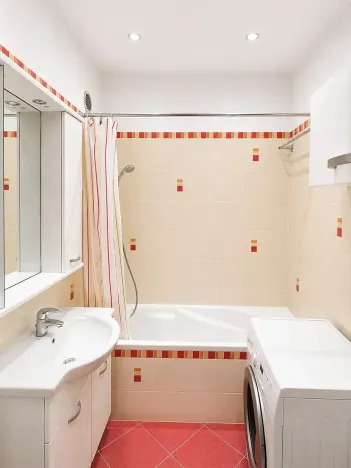 Pronájem bytu 3+1, Ostrava, Korunní, 77 m2