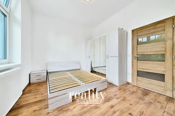 Pronájem bytu 2+kk, Jihlava, Křižíkova, 63 m2
