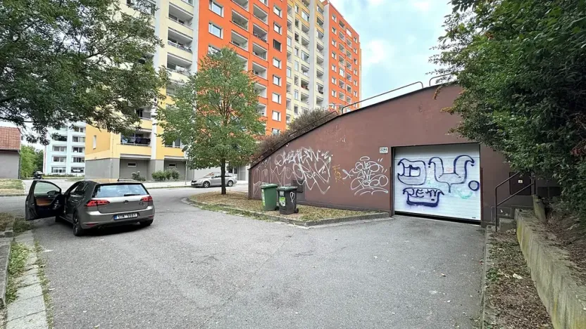 Pronájem garáže, Brno, Rerychova, 15 m2