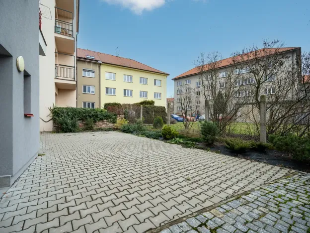 Pronájem bytu 2+kk, Pardubice - Bílé Předměstí, Bulharská, 63 m2