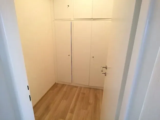 Pronájem kanceláře, Praha - Smíchov, Štefánikova, 77 m2