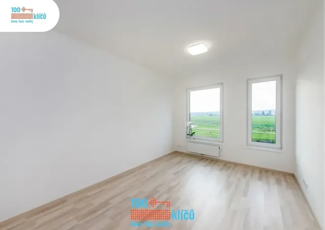 Pronájem bytu 2+kk, Praha - Lipence, Černošická, 48 m2