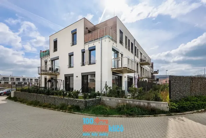 Pronájem bytu 2+kk, Praha - Lipence, Černošická, 48 m2