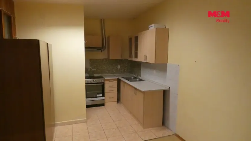 Pronájem bytu 1+kk, Louny, Komenského náměstí, 45 m2