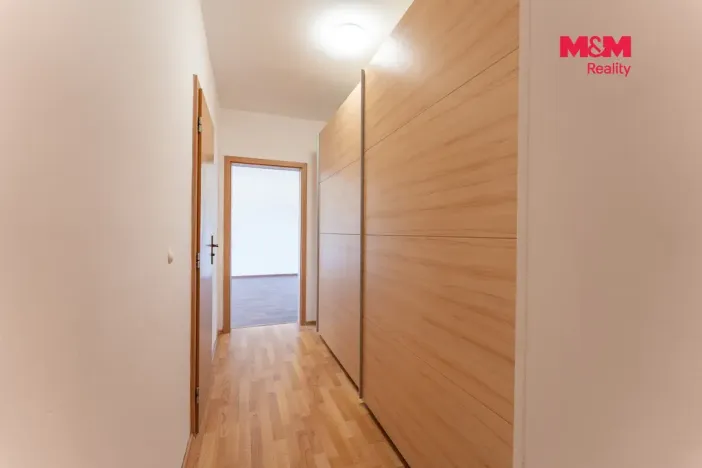 Prodej bytu 4+kk, Kosmonosy, Zahradní, 100 m2