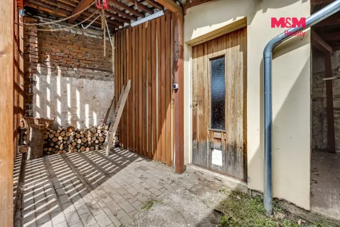 Prodej rodinného domu, Králův Dvůr - Počaply, nám. 1. máje, 155 m2