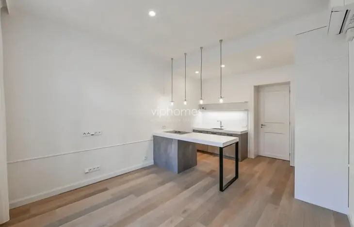 Pronájem bytu 2+kk, Praha - Vinohrady, náměstí Jiřího z Poděbrad, 56 m2