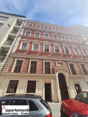 Pronájem obchodního prostoru, Praha - Vinohrady, Šafaříkova, 66 m2