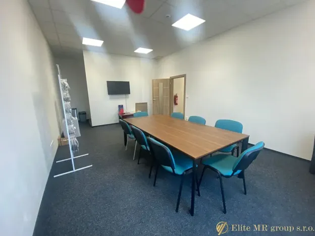 Pronájem kanceláře, Nymburk, Za Žoskou, 14 m2