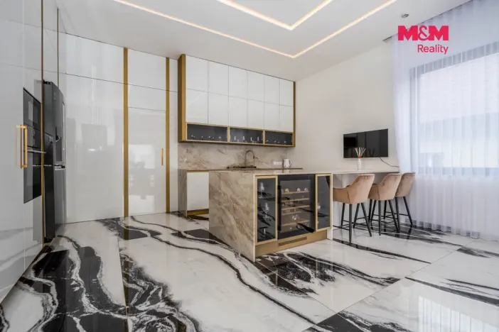 Prodej rodinného domu, Jirny, Modřínová, 400 m2