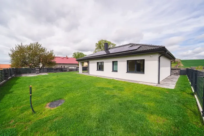 Prodej rodinného domu, Líšťany, 120 m2