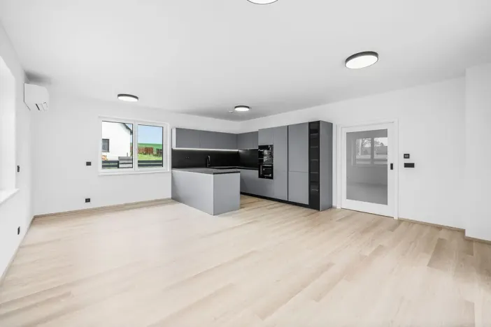 Prodej rodinného domu, Líšťany, 120 m2