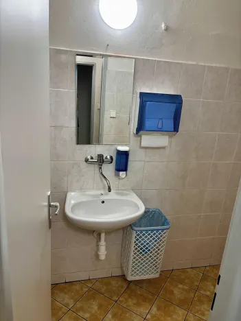 Pronájem kanceláře, Praha - Libeň, Sokolovská, 23 m2