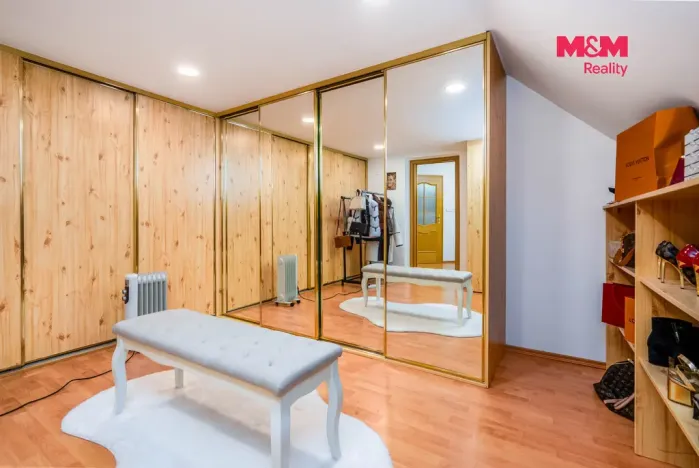 Prodej rodinného domu, Horní Třešňovec, 847 m2