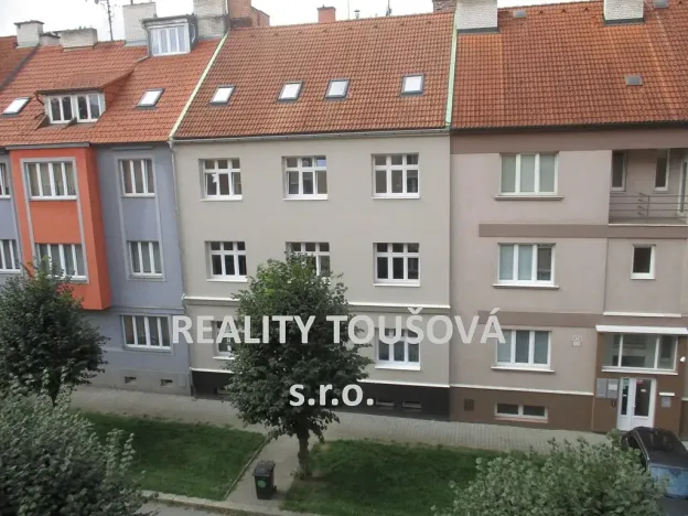 Prodej bytu 2+1, Plzeň - Jižní Předměstí, Lukavická, 64 m2