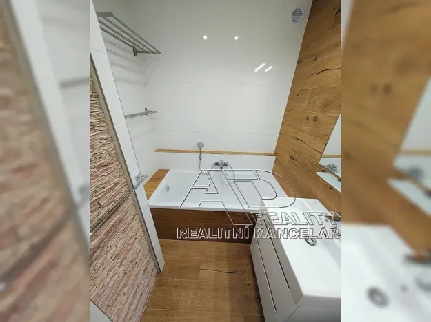 Pronájem bytu 2+kk, České Budějovice, Budivojova, 49 m2