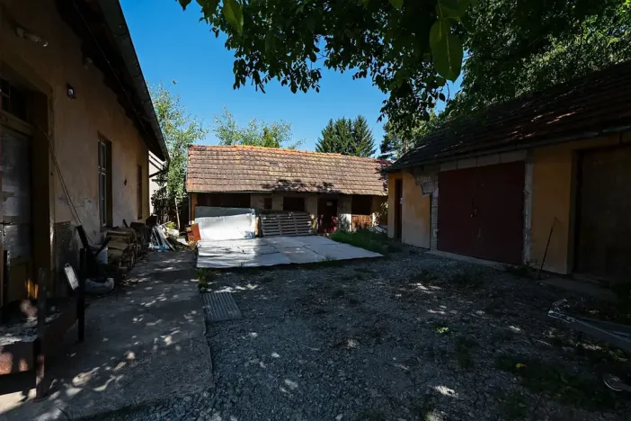 Prodej pozemku pro bydlení, Trnová, 734 m2