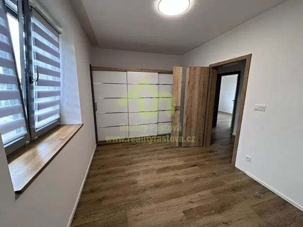 Prodej rodinného domu, Lužany, 156 m2