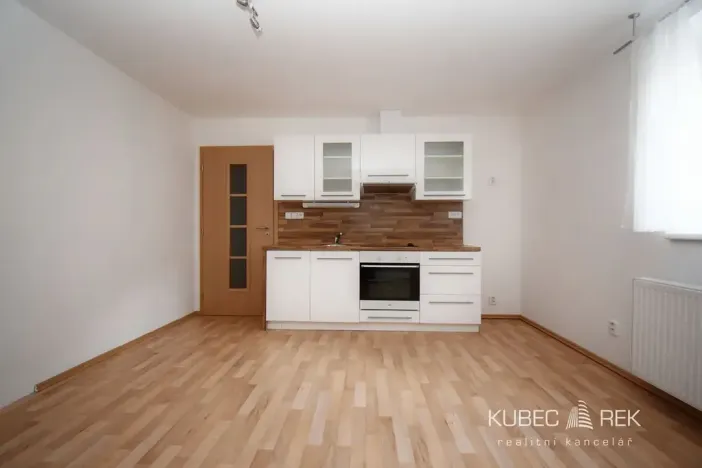 Pronájem bytu 2+kk, Tábor, Budějovická, 38 m2