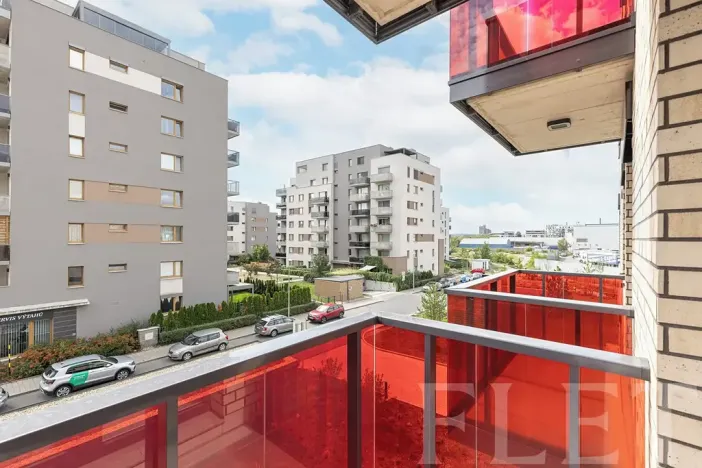 Pronájem bytu 1+kk, Praha - Hloubětín, Waltariho, 36 m2