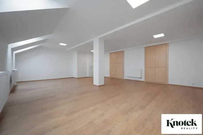 Pronájem bytu 6+kk a větší, Brno, Štefánikova, 400 m2