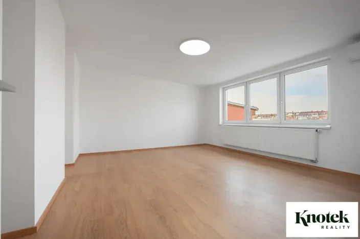 Pronájem bytu 6+kk a větší, Brno, Štefánikova, 400 m2