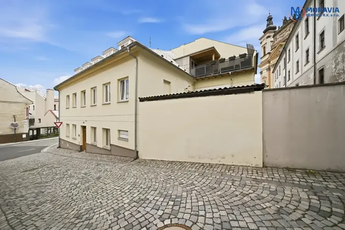 Prodej bytu 3+kk, Šternberk, Farní, 70 m2