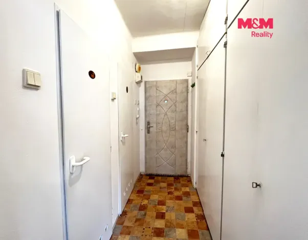 Pronájem bytu 1+kk, Plzeň - Doubravka, Nad Týncem, 30 m2