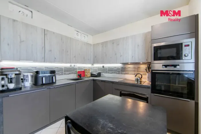 Prodej bytu 3+1, Kaznějov, Na Komárově, 63 m2