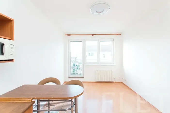 Prodej bytu 2+kk, Praha - Letňany, Kuželova, 37 m2