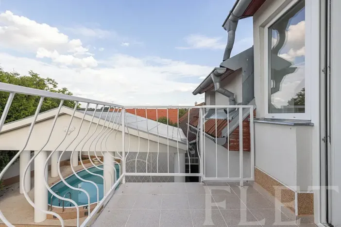 Prodej rodinného domu, Chýnice, Nám. Na Louži, 78 m2