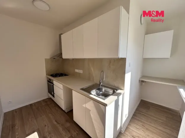 Pronájem bytu 2+1, Ústí nad Labem - Severní Terasa, Svojsíkova, 51 m2