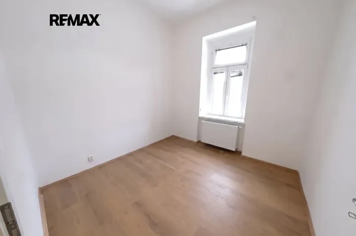 Pronájem bytu 2+kk, Praha - Libeň, Chlumčanského, 35 m2