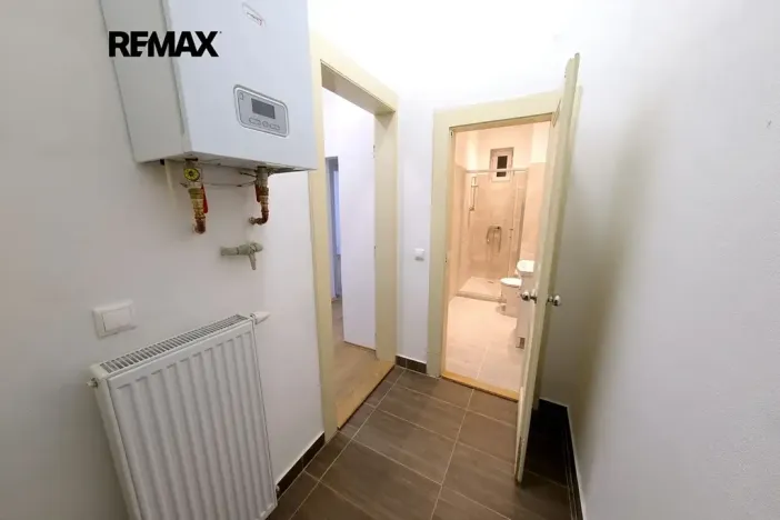 Pronájem bytu 2+kk, Praha - Libeň, Chlumčanského, 35 m2