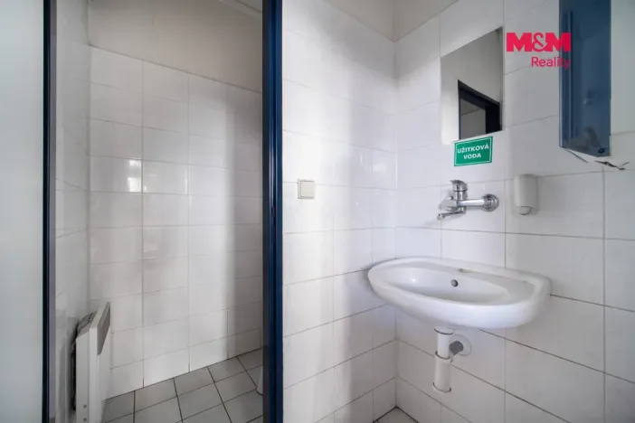 Prodej komerční nemovitosti, Rožná, 20 m2