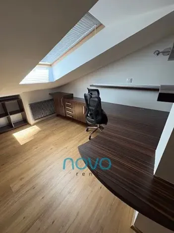 Pronájem bytu 3+1, Praha - Vinohrady, Na Kozačce, 115 m2