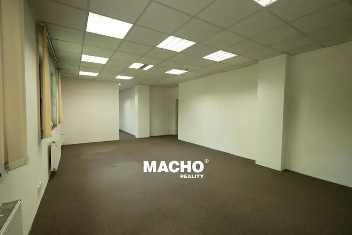 Pronájem skladu, Praha - Vysočany, Freyova, 849 m2