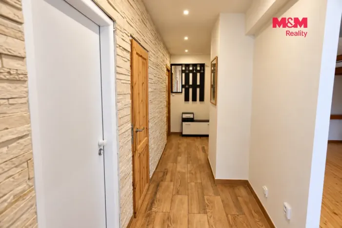 Pronájem bytu 2+kk, Trutnov - Horní Předměstí, Pražská, 66 m2