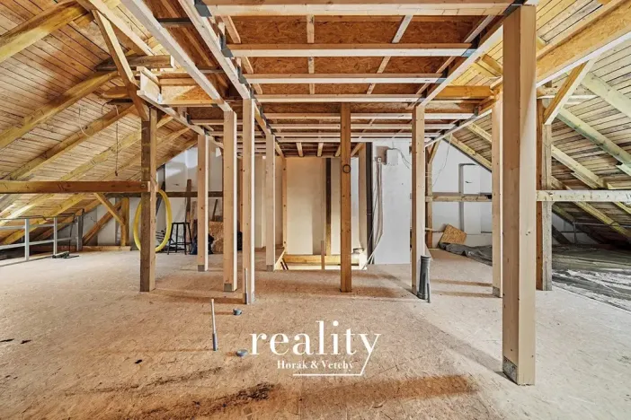 Prodej půdního prostoru, Jihlava, Husova, 160 m2