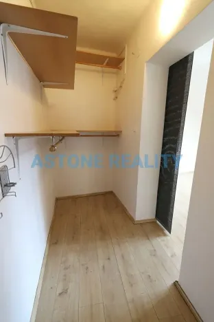 Pronájem bytu 1+kk, Praha - Břevnov, Hošťálkova, 54 m2