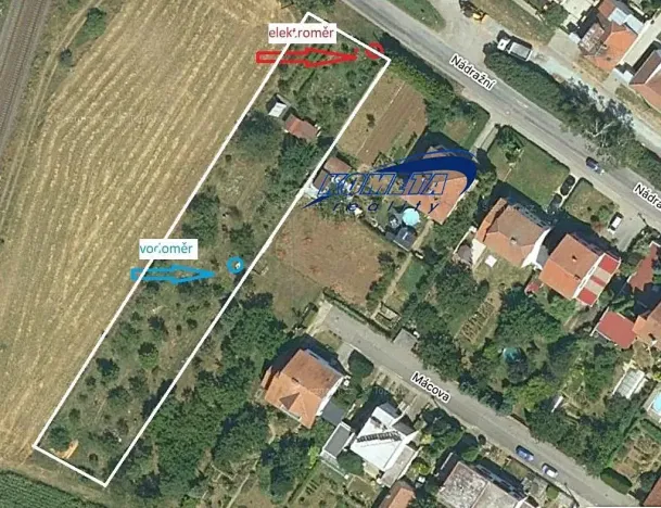 Prodej pozemku pro bydlení, Vojkovice, Mácova, 2112 m2